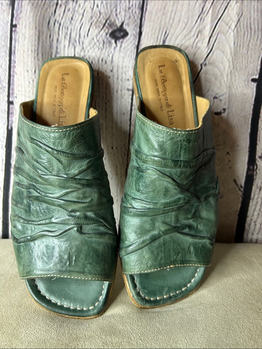 La Bottega Di Lisa green leather sandals, made in Italy. Women’s size 37.5